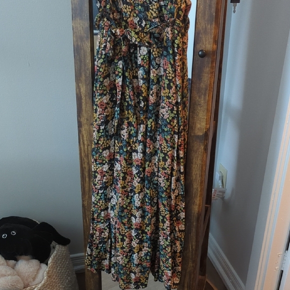 Dynamite Multicolor Floral Dress - Picture 4 of 4